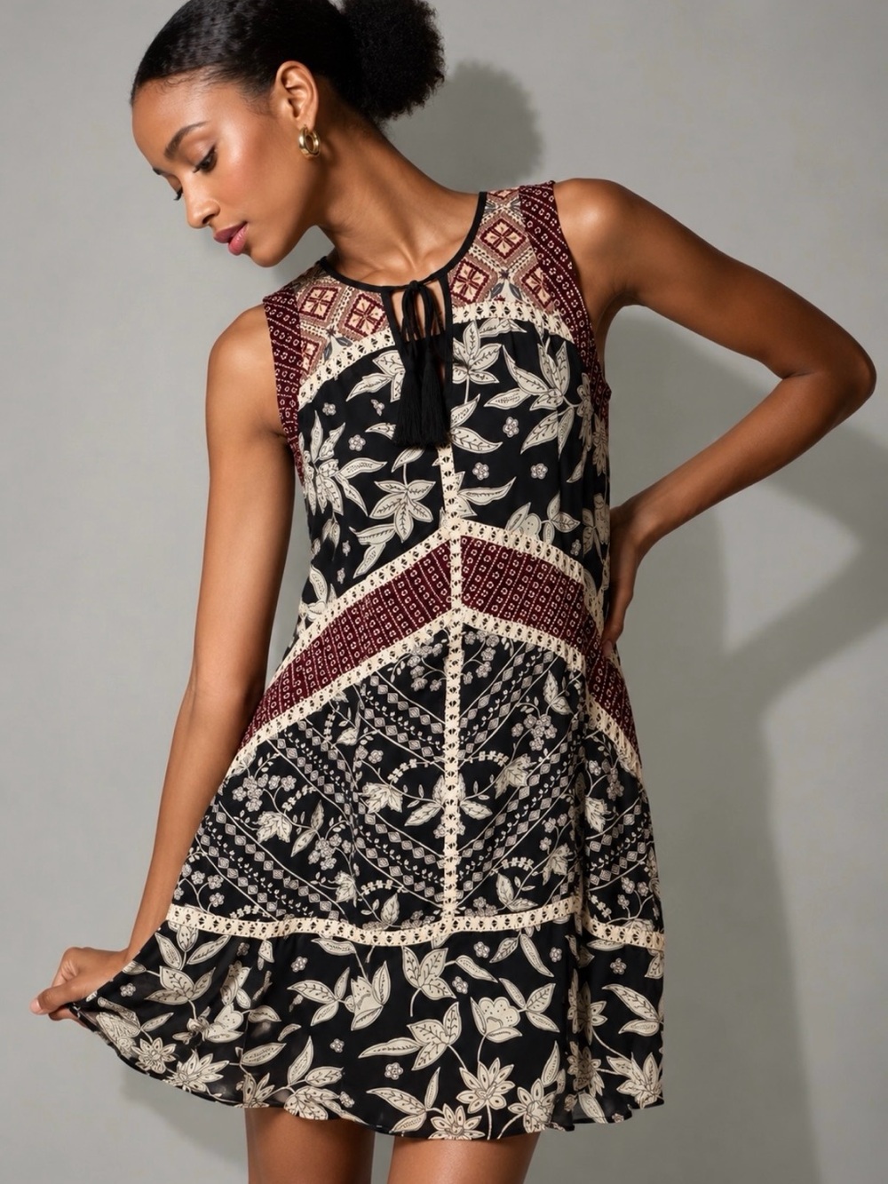 Anthropologie FLOREAT Floral Patchwork Crochet Tassel Mini Dress Size 6